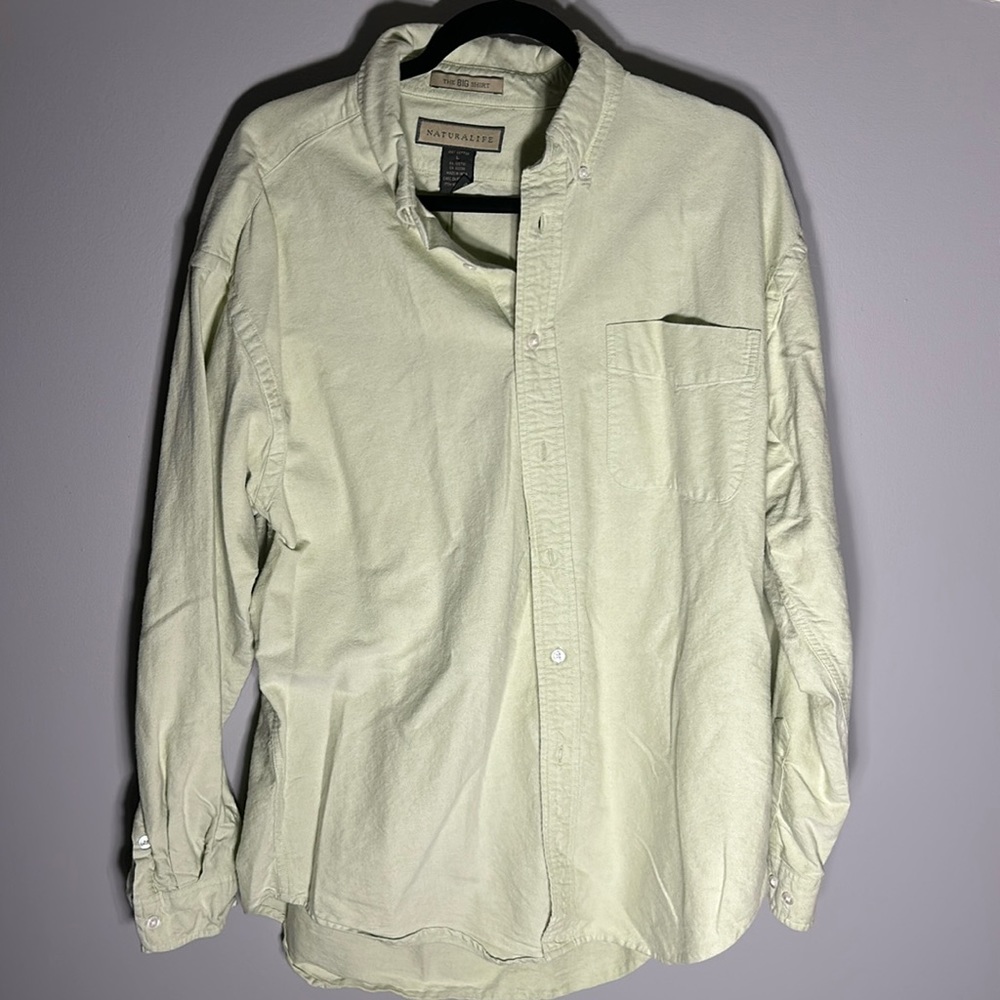 Green men’s button-up long-sleeve